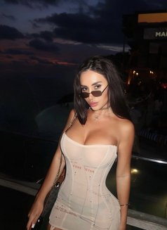 Darina - escort in Phuket Photo 6 of 7