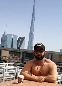 Darius Xl - Male escort in Dubai Photo 3 of 9