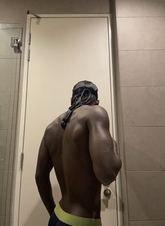 Dark Boy - Acompañantes masculino in Kuala Lumpur Photo 3 of 3