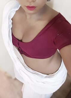 Dark Chocolate Bavya Lives in Bangalore - Transsexual escort in Bangalore Photo 3 of 3