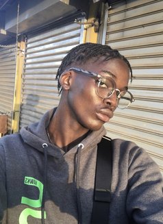 Dark Chocolate - Male escort in Nairobi Photo 5 of 6