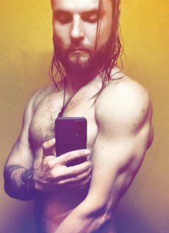 From Russia with love - Acompañantes masculino in Kolkata Photo 1 of 4