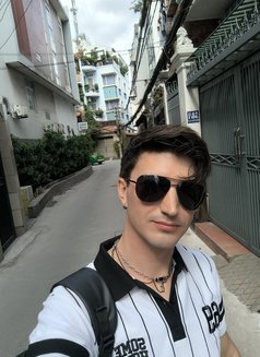 Dark Lord - Male dominatrix in Hong Kong Photo 1 of 2