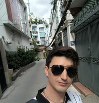 Dark Lord - Male dominatrix in Kuala Lumpur