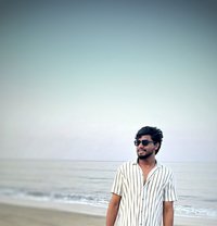 Dark Night - Acompañantes masculino in Pune