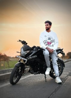Dark Night - Male escort in Pune Photo 4 of 7