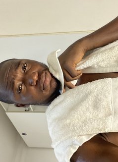 Dark Snow - Male escort in Accra Photo 1 of 12