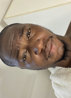 Dark Snow - Male escort in Accra Photo 3 of 12