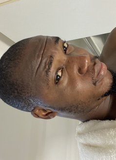 Dark Snow - Male escort in Accra Photo 4 of 12