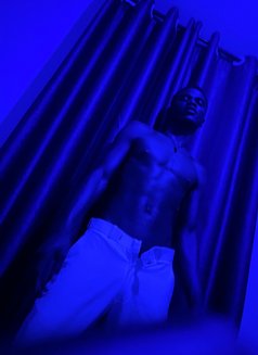 Dark Temptation - Male escort in Nairobi Photo 2 of 6