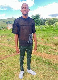 Darling - Male escort in Johannesburg Photo 1 of 2