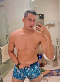 Darr - Male escort in Kuala Lumpur Photo 7 of 8