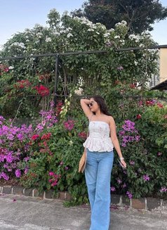 Darshti - escort in Chandigarh Photo 1 of 6