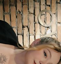 Darya 18y, Teen Babe - puta in Dubai