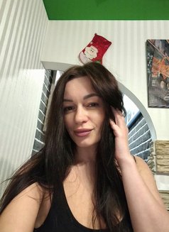 Darya - puta in Dubai Photo 4 of 7