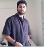 Dash 10 - Acompañantes masculino in Pune Photo 1 of 1