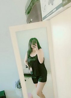 Dasha - escort in Riyadh Photo 1 of 5