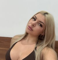Foxy - escort in Tokyo