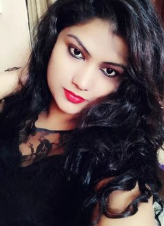 Dashing Neha flowers - adult performer in New Delhi Photo 2 of 6