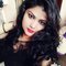 Dashing Neha flowers - Intérprete de adultos in New Delhi