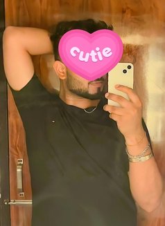 Dashing Rohit - Male escort in Bangalore Photo 2 of 3