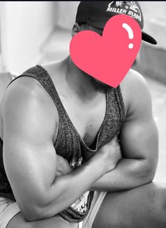 Daston - Male escort in Kampala Photo 1 of 3