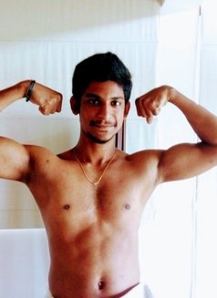 Dasun Dilshan - Acompañantes masculino in Colombo Photo 3 of 3