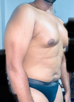 dasun - Acompañantes masculino in Colombo Photo 5 of 7