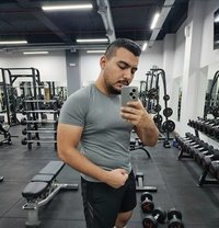 Date - Male escort in Beirut