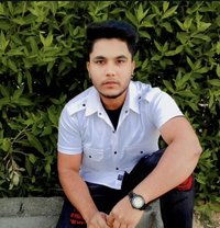 Davayan - masseur in Doha