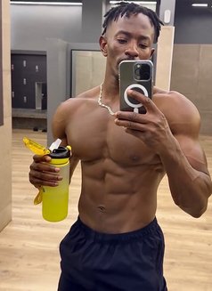 Dave Bbc - Acompañantes masculino in Bangkok Photo 3 of 4