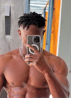 Dave Bbc - Acompañantes masculino in Bangkok Photo 4 of 4