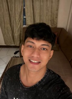 Dave - Male escort in Manila Photo 10 of 16