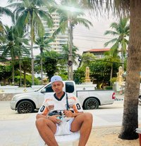 Dave - Male escort in Dubai