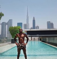 Dave Hot Top - Male escort in Doha