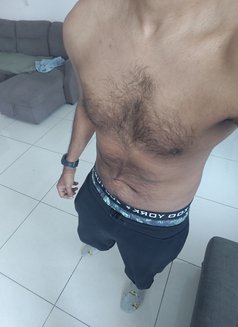 Dave Masseur - Male escort in Dubai Photo 6 of 6