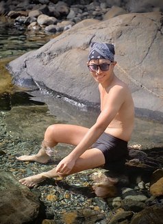 Dave Yu - Male escort in Bangkok Photo 2 of 16