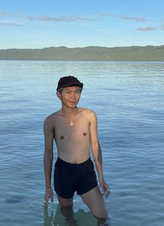 Dave Yu - Male escort in Bangkok Photo 5 of 16