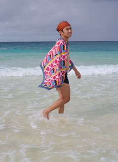 Dave Yu - Male escort in Bangkok Photo 7 of 16