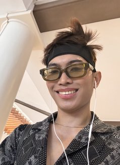 Dave Yu - Male escort in Bangkok Photo 8 of 16