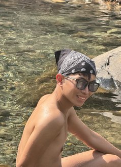 Dave Yu - Male escort in Bangkok Photo 9 of 16