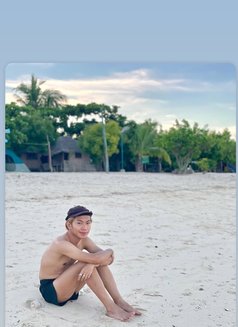 Dave Yu - Male escort in Bangkok Photo 14 of 16