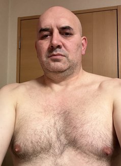 David American living in Japan - Male escort in Tokyo Photo 1 of 5