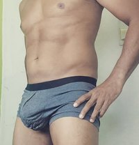 David Ebrahim - Acompañantes masculino in Colombo
