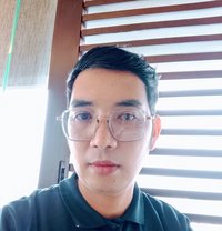 David Esguerra - Intérprete masculino de adultos in Angeles City