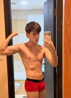 David Ferreiraxxx - Male escort in Dubai Photo 4 of 5