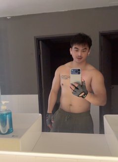 David - Acompañantes masculino in Kuala Lumpur Photo 9 of 9
