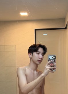 David - Male escort in Riyadh Photo 7 of 13