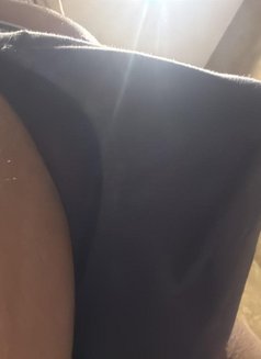 David - Male escort in Al Manama Photo 3 of 6