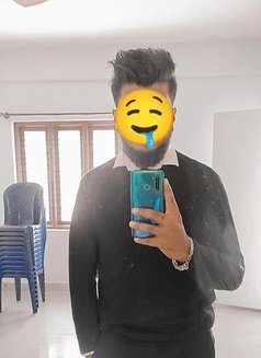 David - Male escort in Bangalore Photo 2 of 3